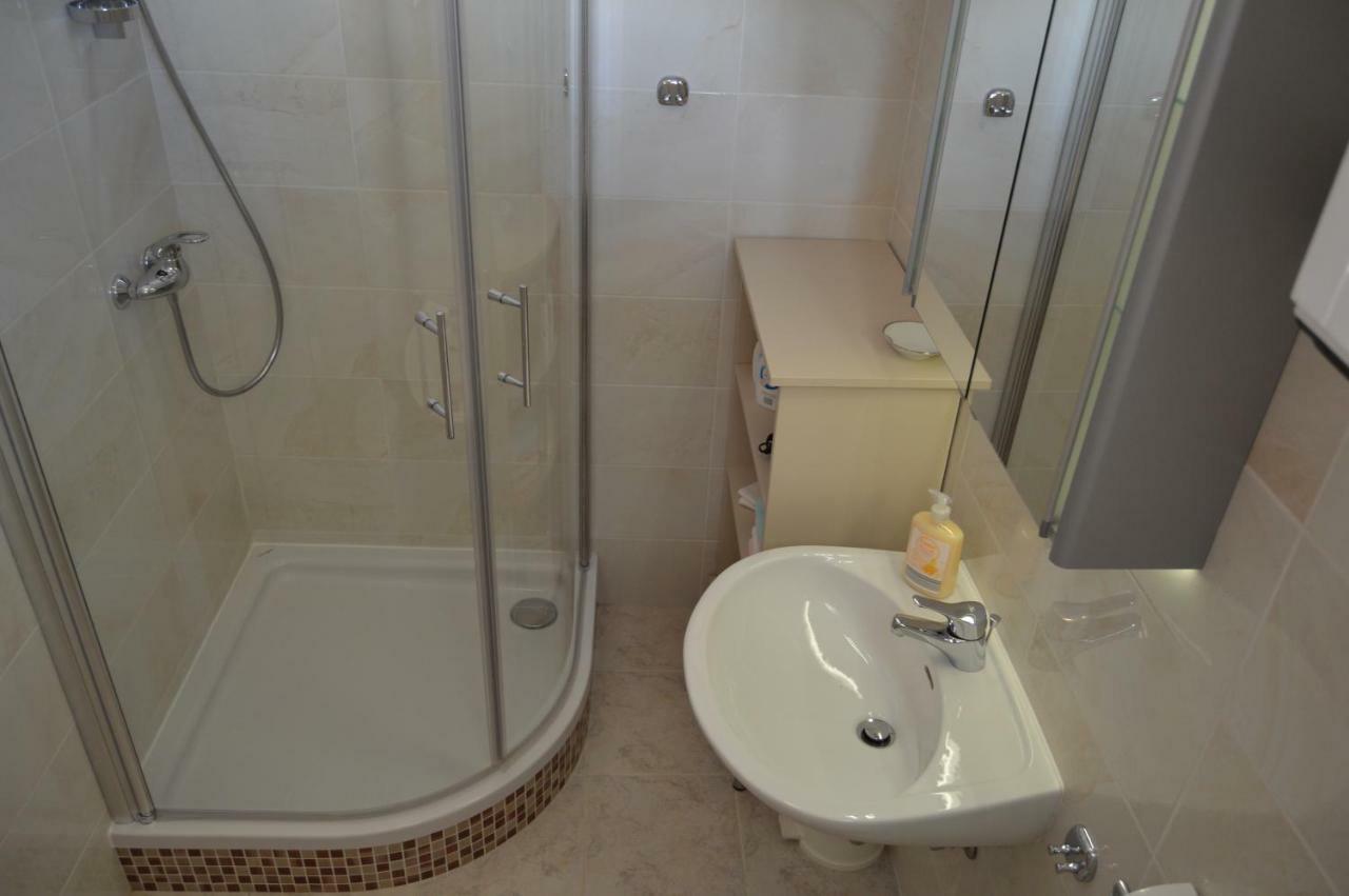Apartmani Misic Ždrelac Dış mekan fotoğraf